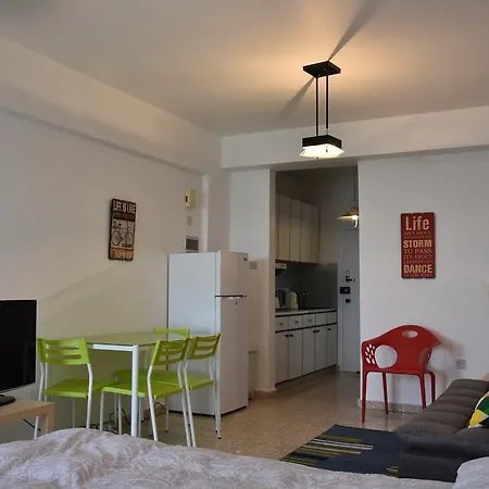 Apartment Stadem Larnaca